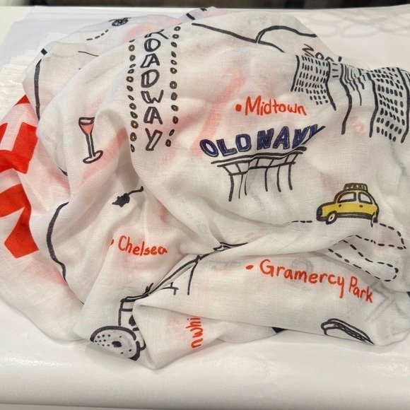 Accessories - Large New York scarf in vibrant colors